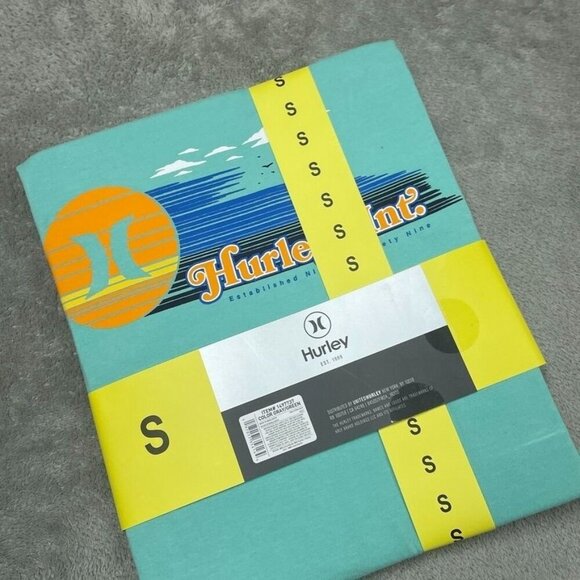 Hurley 2-Pack Mens Tanks S Gray/Green Graphic Stripes Moisture-Wicking 6927 - Picture 3 of 5